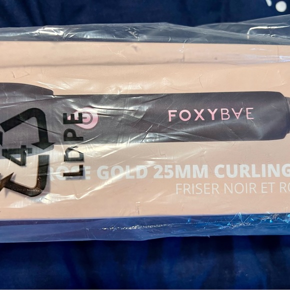 Foxybae 25mm curling wand. Brand new. Still in shrink wrapped packaging - Picture 2 of 4